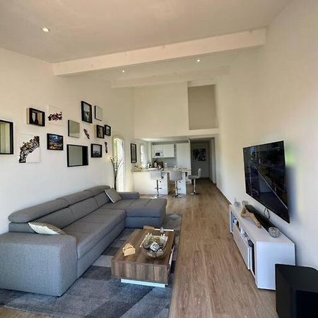 L'Atelier Marin Sur Le Port Des Marines Apartman Cogolin Kültér fotó