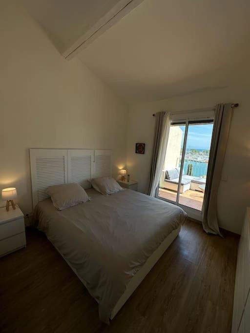 L'Atelier Marin Sur Le Port Des Marines Apartman Cogolin Kültér fotó