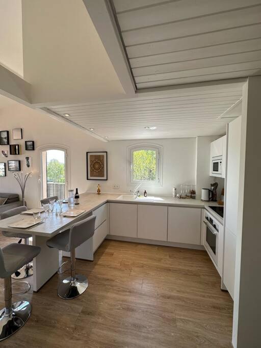 L'Atelier Marin Sur Le Port Des Marines Apartman Cogolin Kültér fotó
