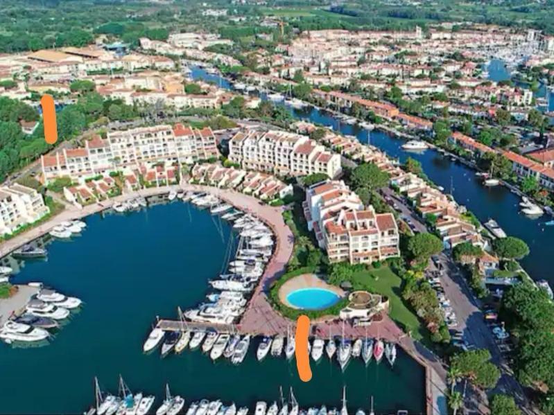 L'Atelier Marin Sur Le Port Des Marines Apartman Cogolin Kültér fotó
